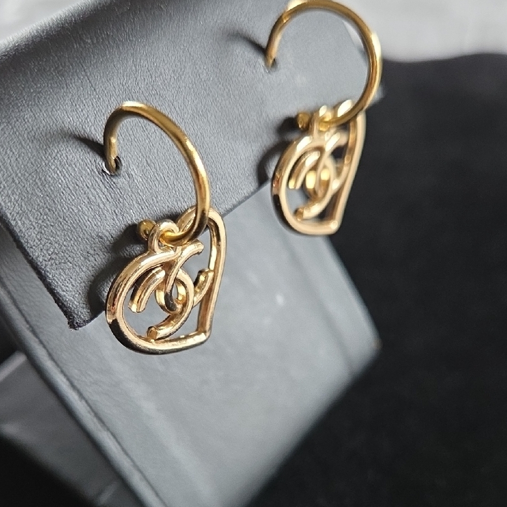 TOKA B Gold Heart Logo Earrings - Picture 4 of 7